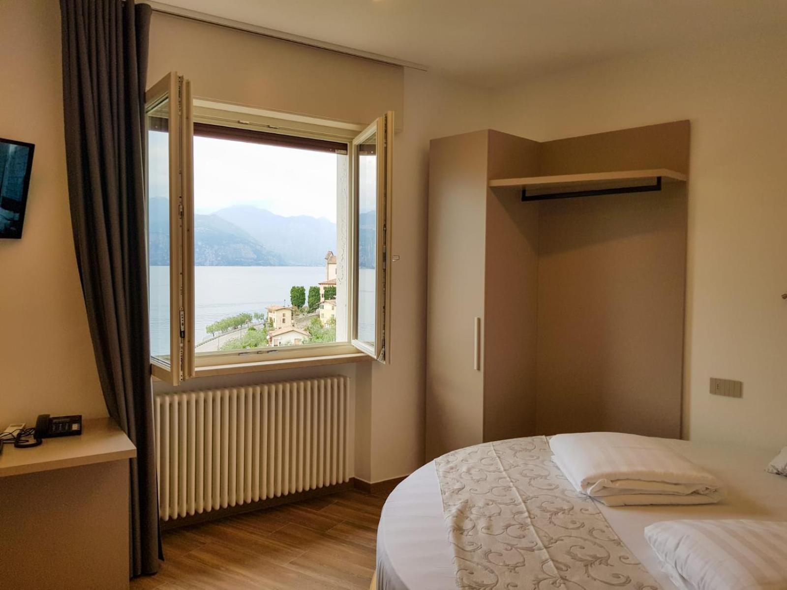 Hotel Pace Brenzone sul Garda Exterior foto