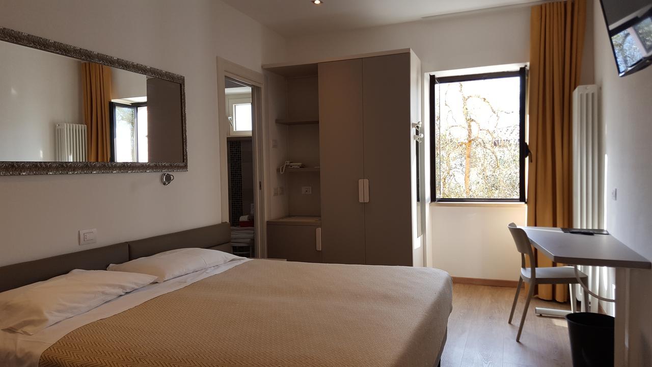 Hotel Pace Brenzone sul Garda Exterior foto